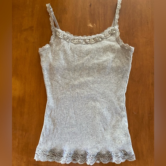 GUC Justice ribbed lace tank top w/built in bra - Picture 1 of 3